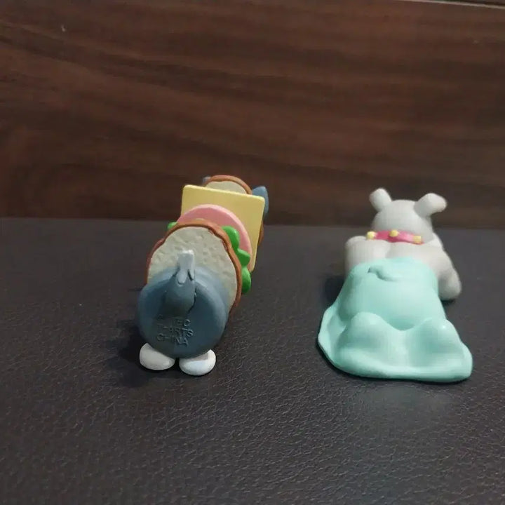 [BUNJANG] Tom and Jerry Sandwich Nap Gacha Figures - Spike 2 Types Bundle Set / 톰과 제리 샌드위치 낮잠 가챠 피규어 스파이크 2종 일괄 세트 오네무탄 디저트