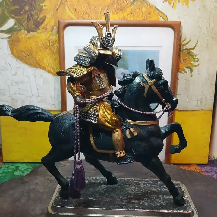 [BUNJANG] Golden Armored Warrior on Horseback Figurine / 금색 갑옷 무사 말 피규어