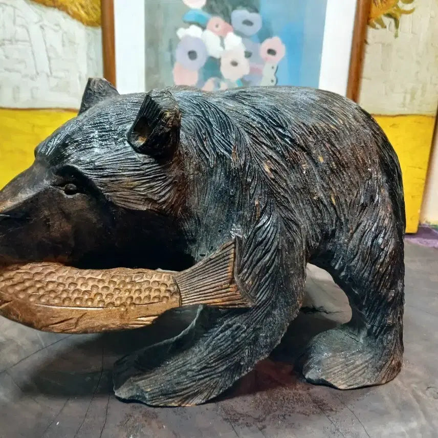 [BUNJANG] Hand-Carved Wooden Bear Sculpture with Fish / 곰 조각 물고기 포함