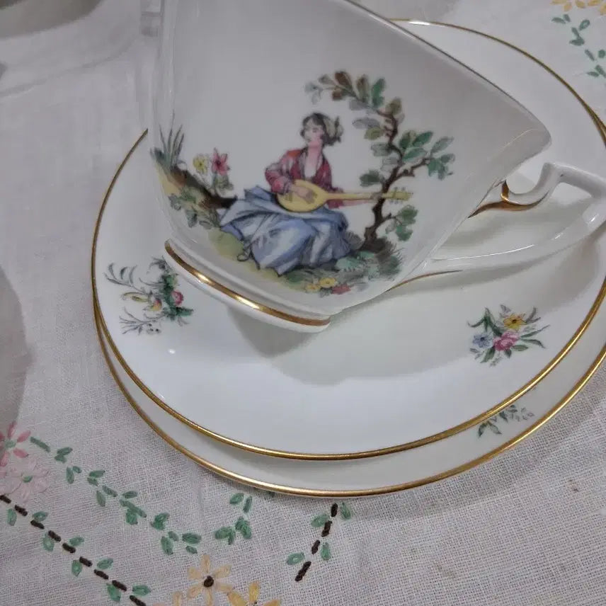 [BUNJANG] Royal Worcester Antique Tea Set / 로얄우스터 와토 티세트 엔틱