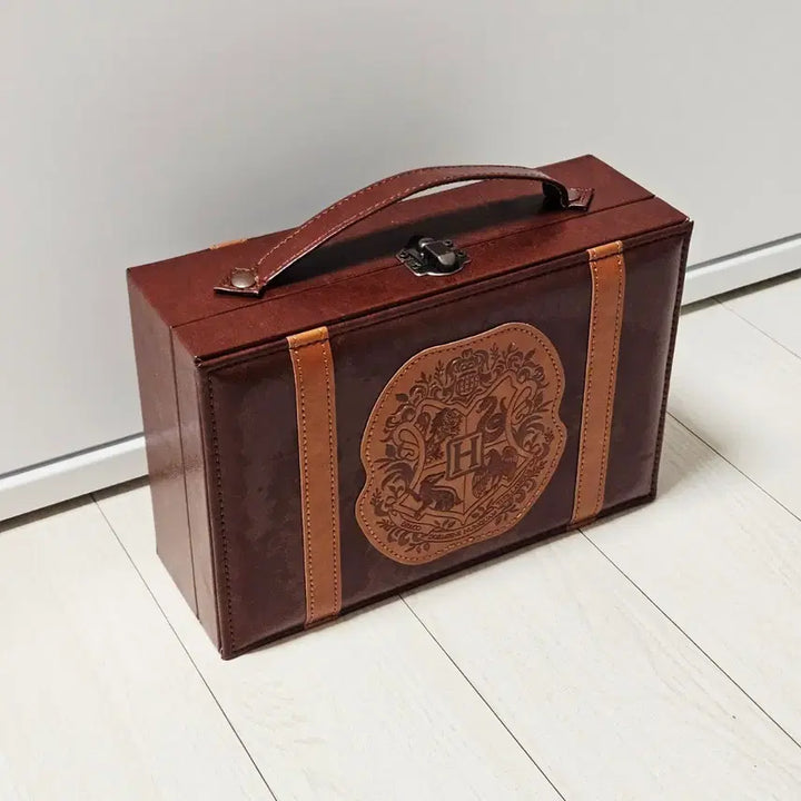 [BUNJANG] Universal Studios Japan Authentic Hogwarts Trunk Bag Case / 해리포터 유니버셜 재팬 정품 호그와트 트렁크 가방 케이스