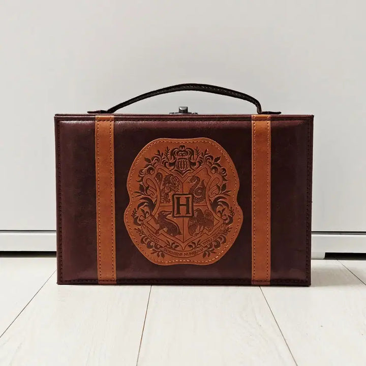 [BUNJANG] Universal Studios Japan Authentic Hogwarts Trunk Bag Case / 해리포터 유니버셜 재팬 정품 호그와트 트렁크 가방 케이스