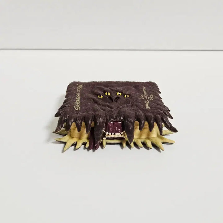[BUNJANG] Harry Potter Bandai Miniature Collection Gacha Series 2 Monster Book Figure / 해리포터 반다이 미니어처 컬렉션 가챠 2탄 신비한 동물 돌보기 책 괴물 책 몬스터 북 피규어