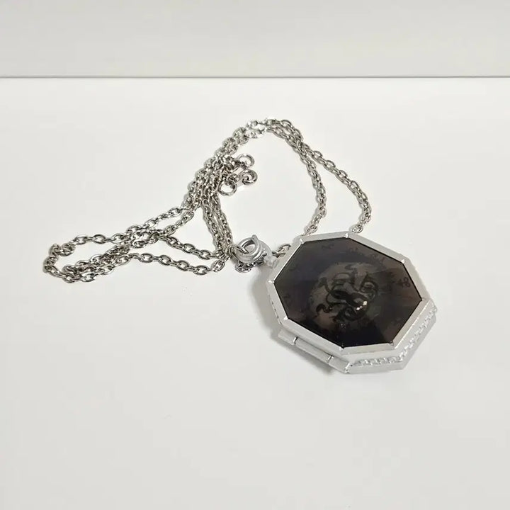 [BUNJANG] Harry Potter Slytherin Locket Figure Sticker Book Set / 해리포터 슬리데린 로켓 피규어 스티커북 세트