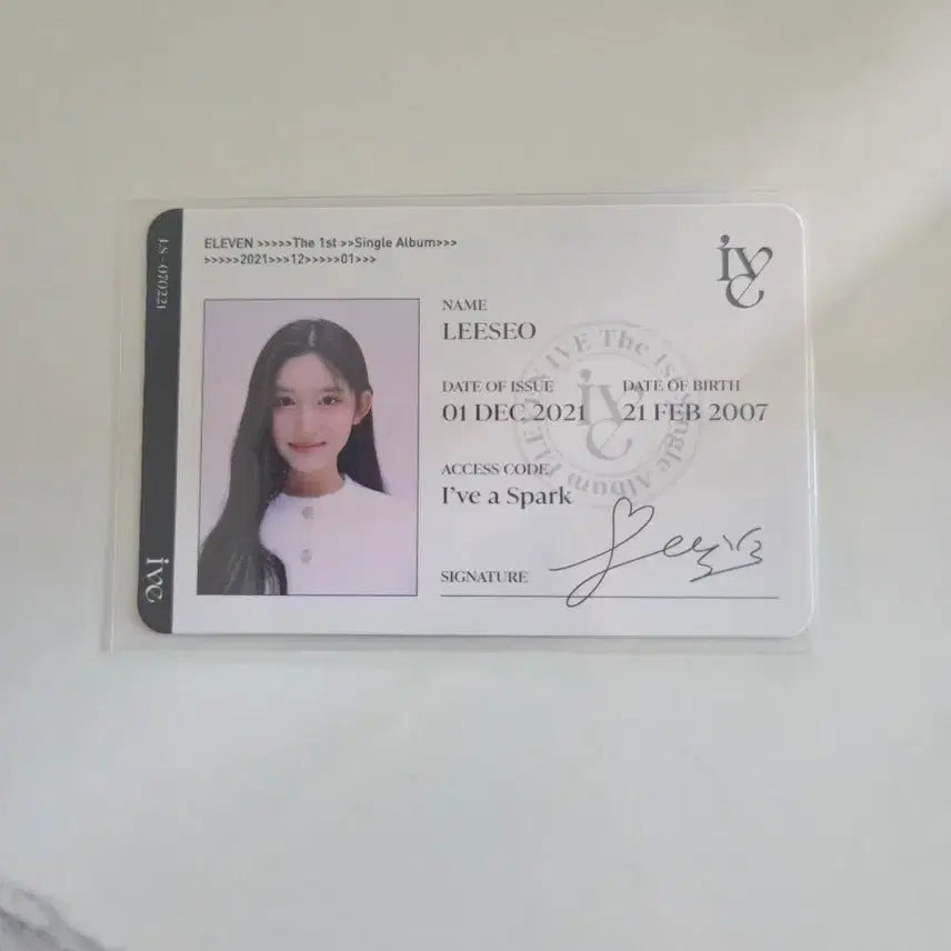[BUNJANG] IVE Eleven Leeseo ID Card Photocard / 아이브 일레븐 아이디카드 이서
