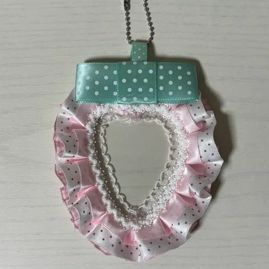 [BUNJANG] Strawberry Lace Top Loader / 딸기 레이스 탑꾸 탑로더