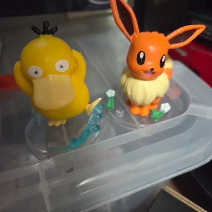 [BUNJANG] Pokemon Psyduck &amp; Eevee Figures Bundle Set / 포켓몬스터 고라파덕 이브이 피규어