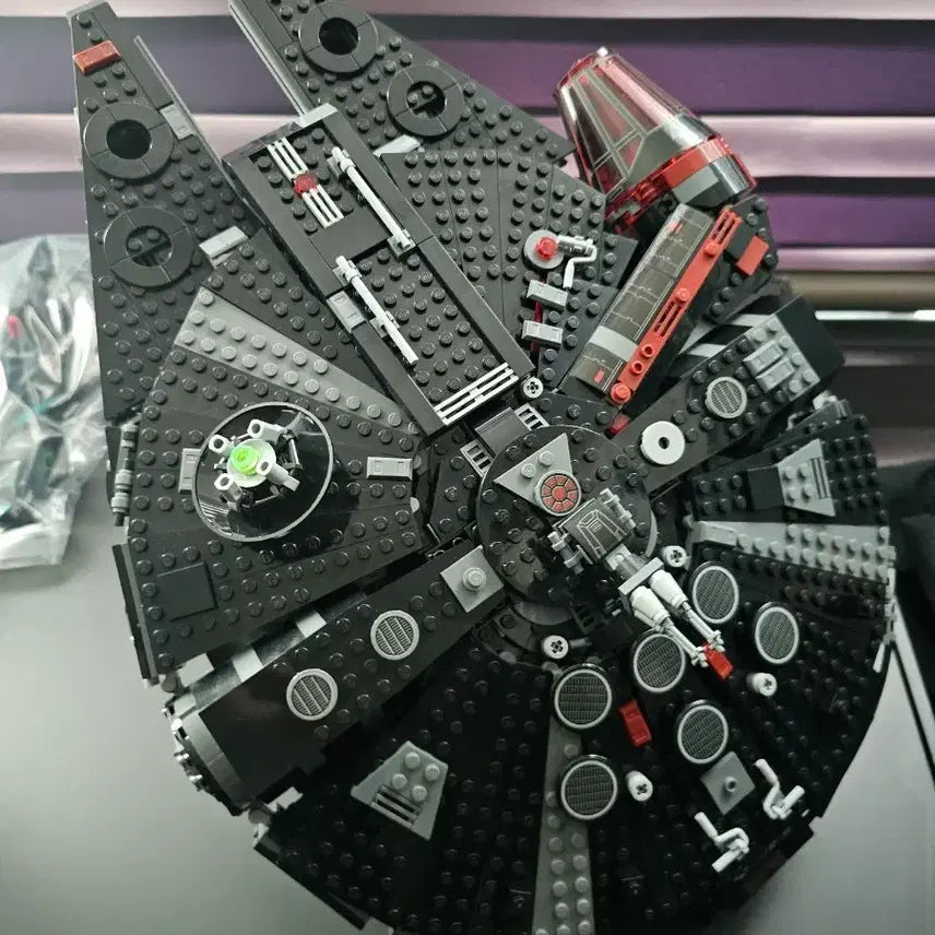 [BUNJANG] LEGO Star Wars Millennium Falcon UCS 75389 Bulk Set (Instructions Included) / 레고 다크 밀레니엄 팔콘 벌크팝니다 75389