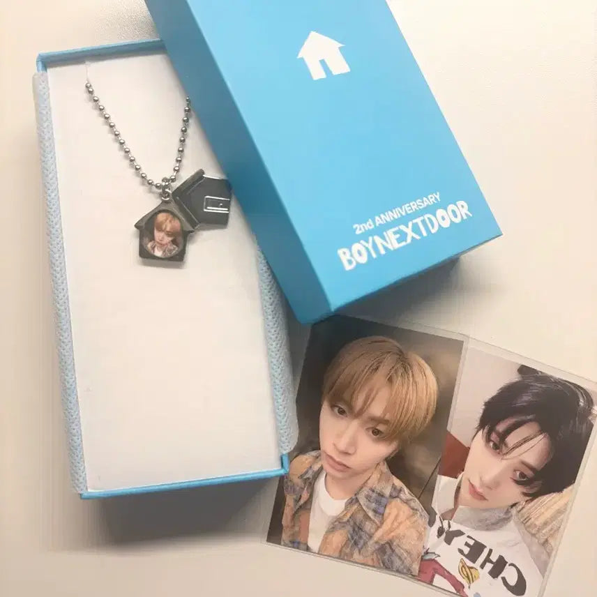 [BUNJANG] BOYNEXTDOOR Taesan 2nd Anniversary Necklace (Photocard Included) + Bonus Taesan Photocard / 보넥도 2주년 태산 목걸이(포카포함)+(태산포카한장더)