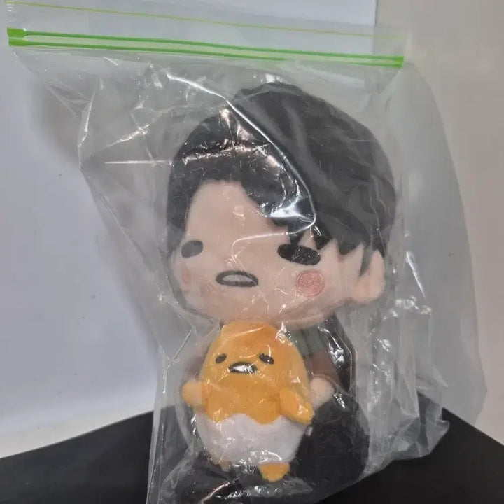 [BUNJANG] Attack on Titan Levi Gudetama Plush / 진격의 거인 리바이 구데타마 봉제인형