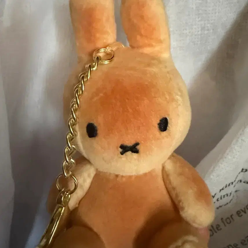 [BUNJANG] Miffy Baked Miffy Bread Gyeongju Edition Keychain / 미피 구운미피빵 경주 에디션