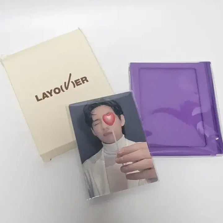 [BUNJANG] BTS V Merch Box 17 Photocard (Sealed) / [무배/미개봉] 방탄 머치박스17 태형 포카