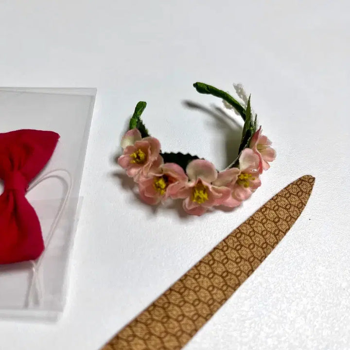 [BUNJANG] Doll Accessory Set: Flower Headband, Ribbon, Striped Socks, Bandana / 육일용 양말 헤어밴드 외