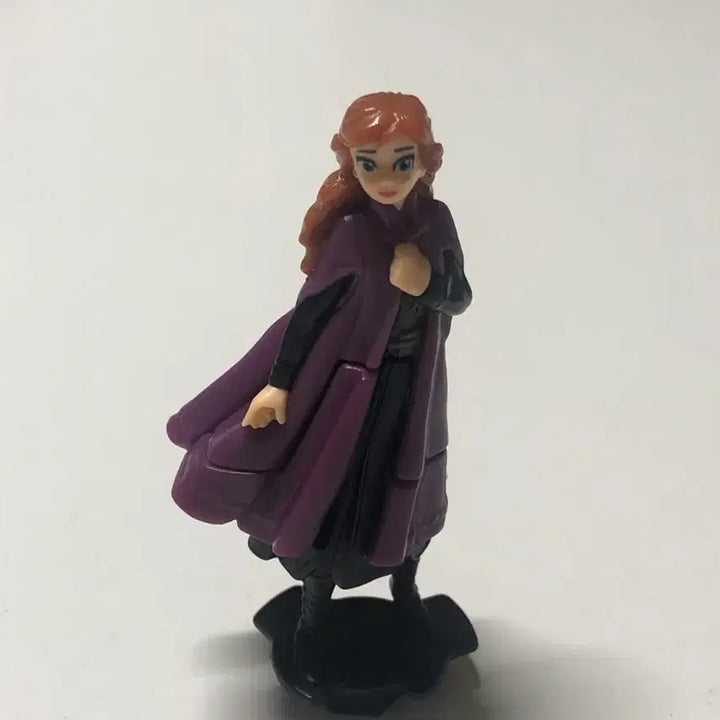[BUNJANG] Disney Frozen Anna Kinder Joy Figure (Vintage) / 겨울왕국 안나 피규어 킨더조이 고전 판매합니다