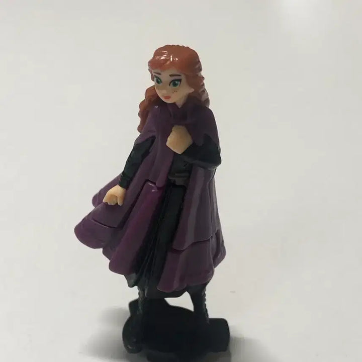 [BUNJANG] Disney Frozen Anna Kinder Joy Figure (Vintage) / 겨울왕국 안나 피규어 킨더조이 고전 판매합니다