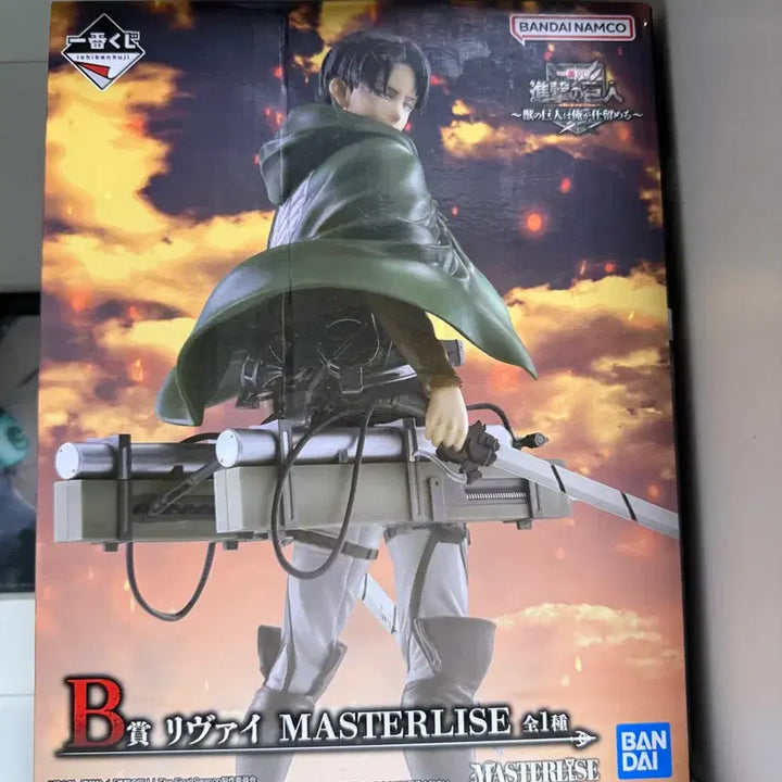 [BUNJANG] Attack on Titan Levi Figure Ichiban Kuji B Prize / 미개봉 ) 진격의 거인 리바이 피규어 제일복권 제복 쿠지 b상 짐승거인은내가잡는다