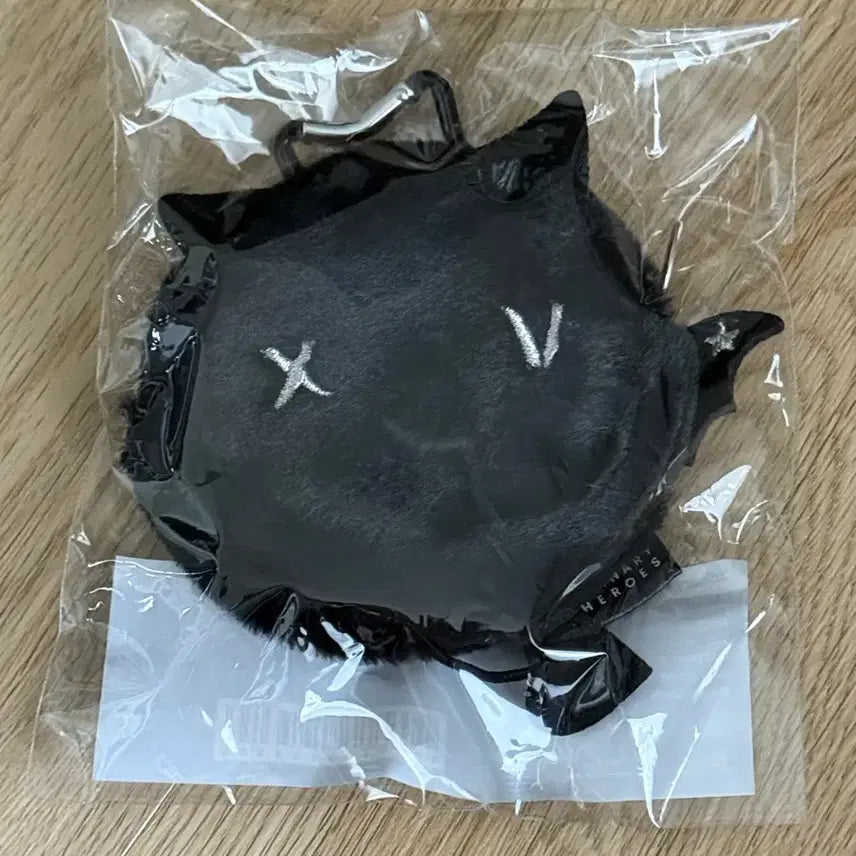 [BUNJANG] Xdinary Heroes Villains Backpack (Zipper Pouch Version) / 엑디즈 몬스터즈 백팩 빌런즈 버전
