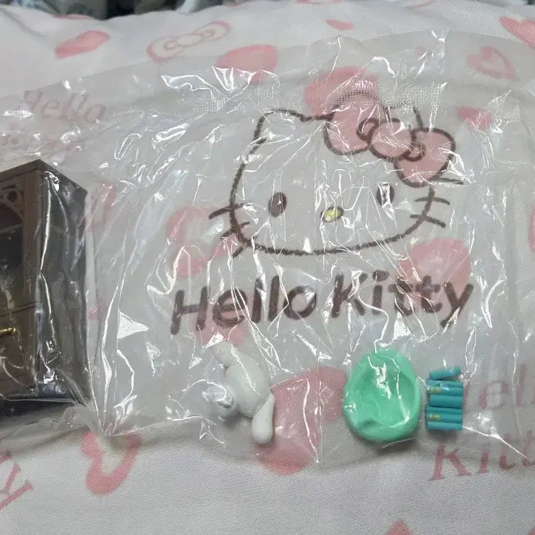 [BUNJANG] Sanrio Cinnamoroll Secret Closet Miniature Figure (Sealed) / (미개봉) 산리오 리멘트 시나모롤 시크릿 클로젯 미니어처 피규어