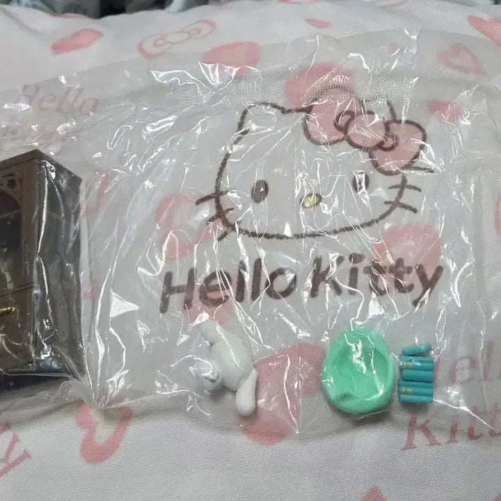 [BUNJANG] Sanrio Cinnamoroll Secret Closet Miniature Figure (Sealed) / (미개봉) 산리오 리멘트 시나모롤 시크릿 클로젯 미니어처 피규어