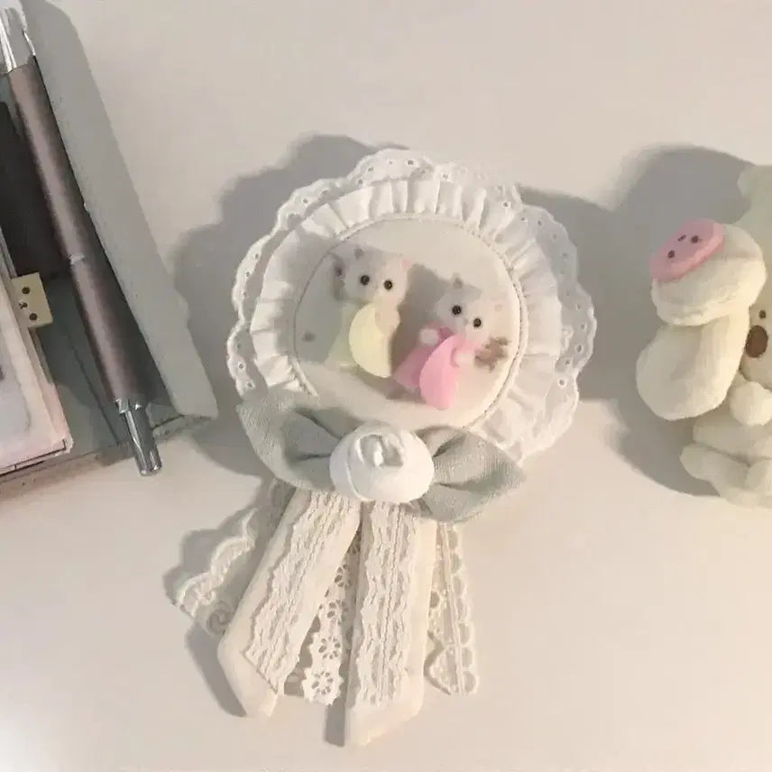 [BUNJANG] Melon Bread Strawberry Rosette Charm - Ivory / 메론빵맛딸기님 로제트 판매 합니다.