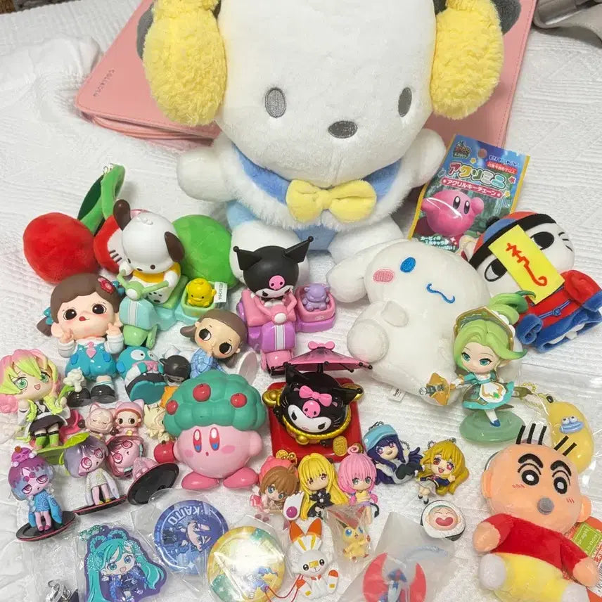 [BUNJANG] Sanrio x Hatsune Miku Bundle: Keychains &amp; Mini Figures / 산리오 하츠네미쿠 등 키링 및 미니피규어 일괄