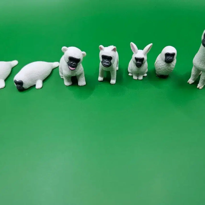[BUNJANG] Animal Figures with Gorilla Faces Set / 고릴라 얼굴을 한 동물들 피규어 세트