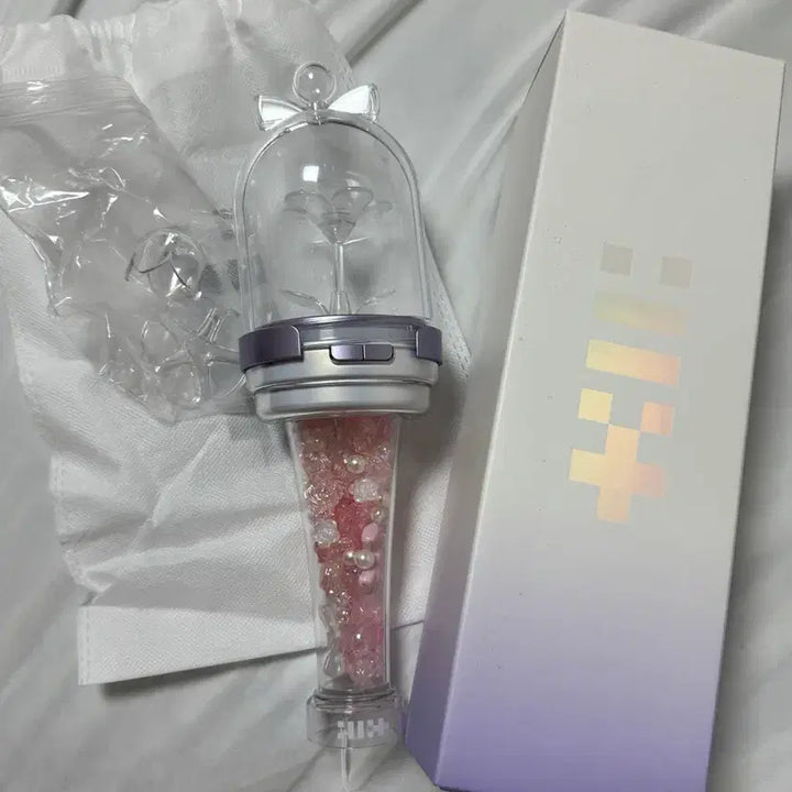 [BUNJANG] ILLIT Glow Stick / 아일릿 응원봉(글릿봉) 양도
