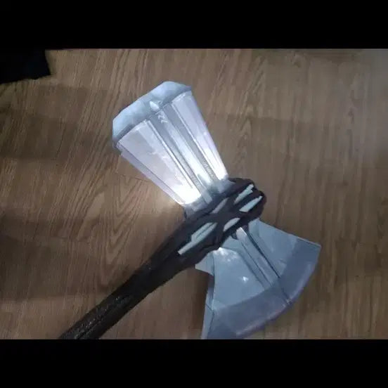 [BUNJANG] Thor Stormbreaker Cosplay Weapon / 스톰브레이커입니다