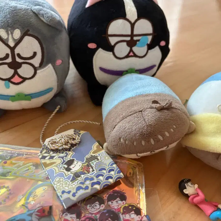 [BUNJANG] Osomatsusan Official &amp; Unofficial Goods Bundle Set / 오소마츠상 공식, 비공식 굿즈 세트