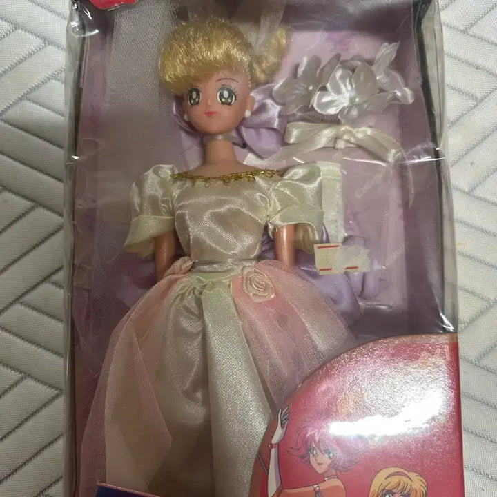 [BUNJANG] Cutie Honey Wedding Version Vintage Doll / 큐티하니인형 팔아요 (고전인형/빈티지인형) 웨딩버전