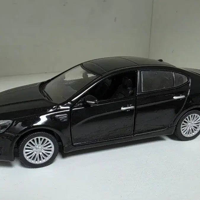 [BUNJANG] Cadenza (K7) 1:38 Scale Diecast Model - Black &amp; White Bundle / 카덴자 (K7) 1:38 다이캐스트