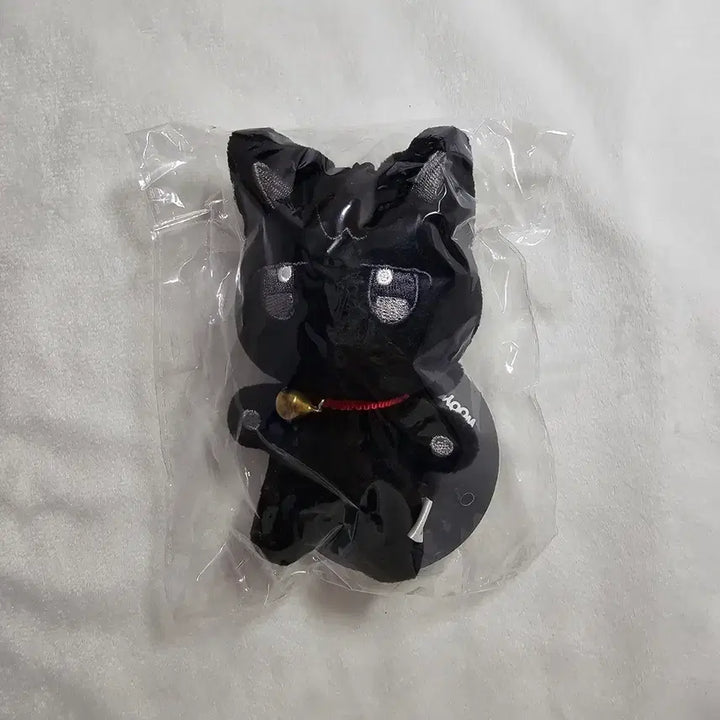 [BUNJANG] ATEEZ Wooyoung Wooyonggnyang Plushie Keychain / 애니티즈 우요냥 인형 키링 에이티즈 우영 (포카 포함)