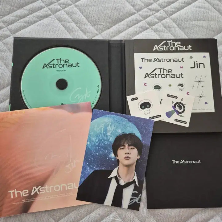 [BUNJANG] BTS Jin The Astronaut Signed Album / 방탄소년단 진 석진 디애스트로넛 싸인앨범