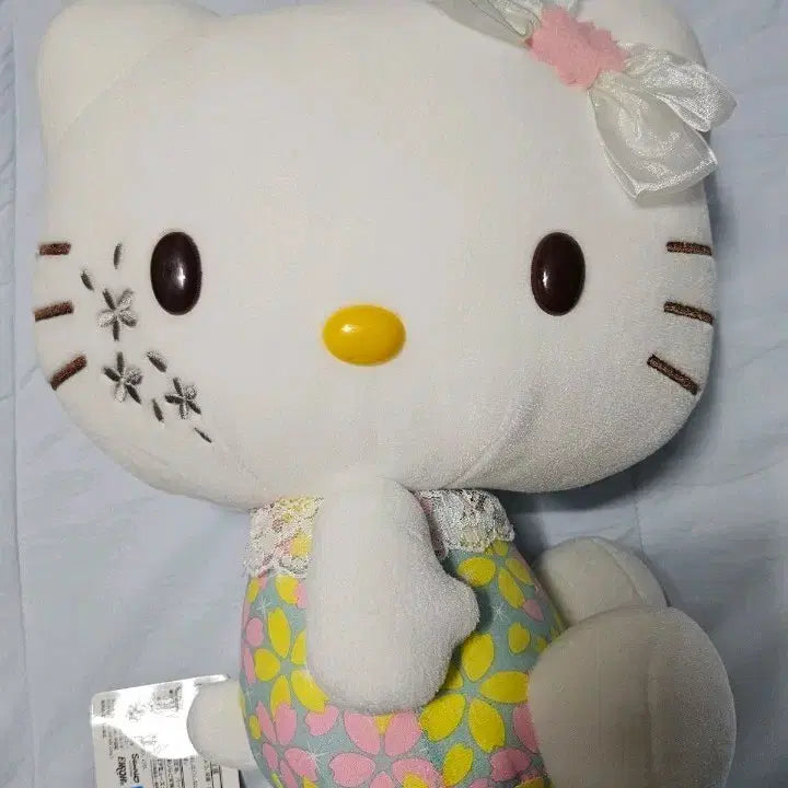 [BUNJANG] 2012 Hello Kitty Flower Skirt Plush Doll / 12년도 키티 인형