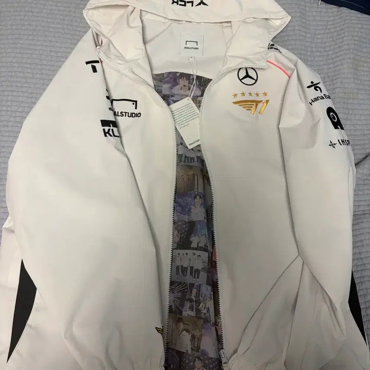 [BUNJANG] T1 2024 Worlds Uniform Jacket XL / 24 t1 월즈 유니폼 자켓 XL ( zofgk 제오페구케 )