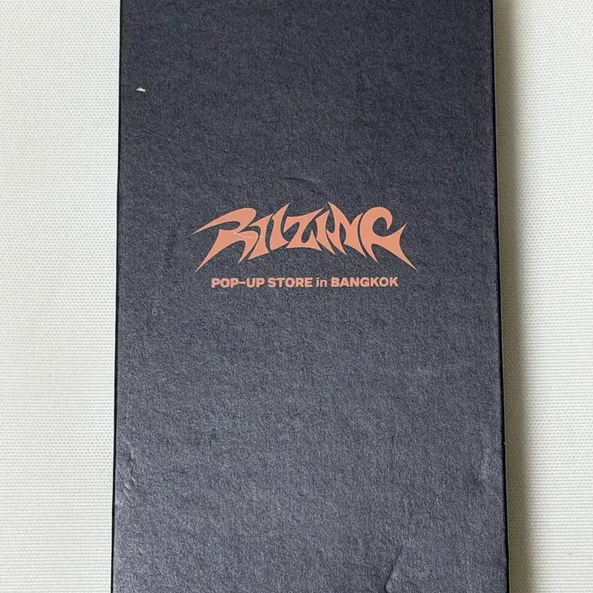 [BUNJANG] RIIZE Bangkok Pop-up Sungchan Eunseok Rising Day Phone Stand / 라이즈 방콕 팝업 휴대폰 거치대 성찬 은석 라이징데이