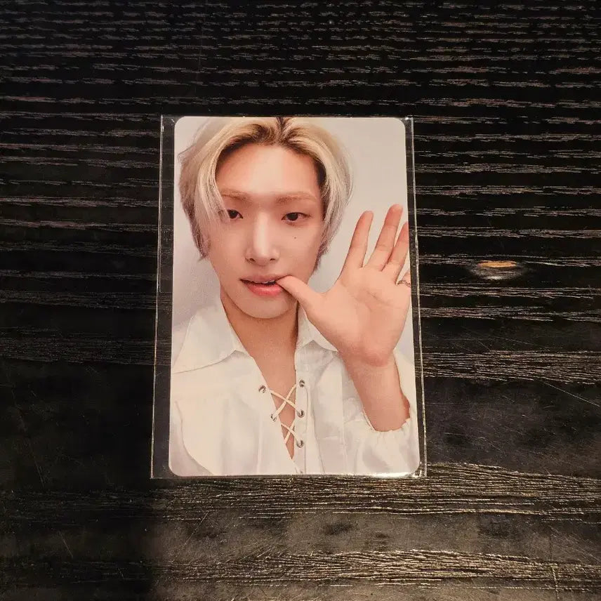 [BUNJANG] ATEEZ Mingi Photocard / 애니티즈 민기 10만원 포카 에이티즈 ateez aniteez