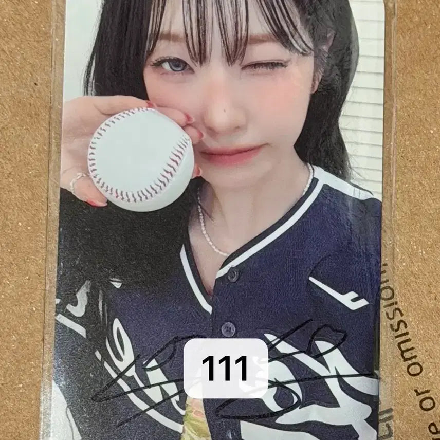 [BUNJANG] fromis_9 Jiheon Seunghwan Autographed Photocard Baseball Ver. / 프로미스나인 싸인 포카 싸포 백지헌 메이크스타 야구부ver 포토카드 포카 양도