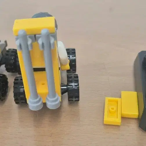[BUNJANG] LEGO Construction Worker Minifigure 2-Pack + Vehicle Set / 레고  건설 인부 미니피규어 2개 + 차량
