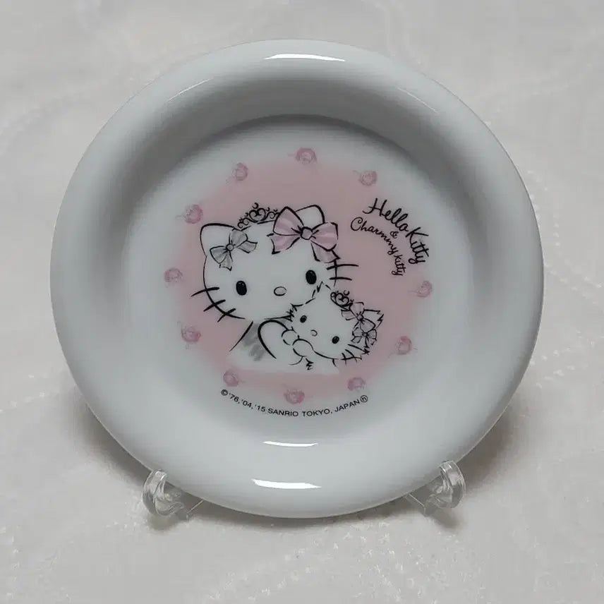 [BUNJANG] Sanrio Hello Kitty Classic Mini Plate Strawberry Milk Background Charm / 산리오 챠미키티 키티 고전 미니 플레이트 딸기우유 배경 챠미