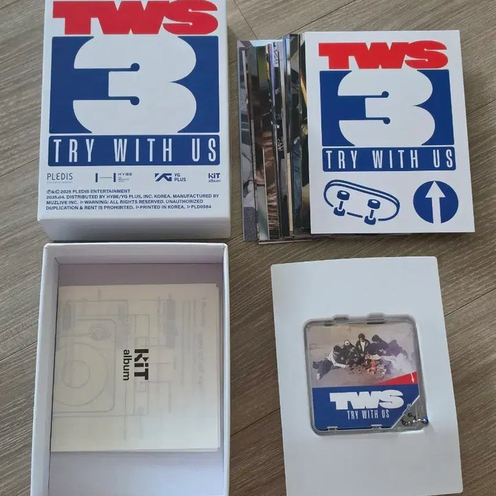 [BUNJANG] TWS Mini 3rd Album [TRY WITH US] KiT Ver. (Sealed) / 투어스 (TWS) - 미니 3집 [TRY WITH US] (KiT Ver.)