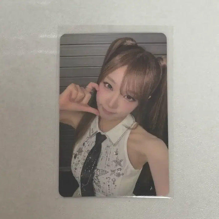 [BUNJANG] Choi Yena Encore Concert Entrance Photocard / 최예나 예나 앵콜콘서트 첫콘 입장 포토카드