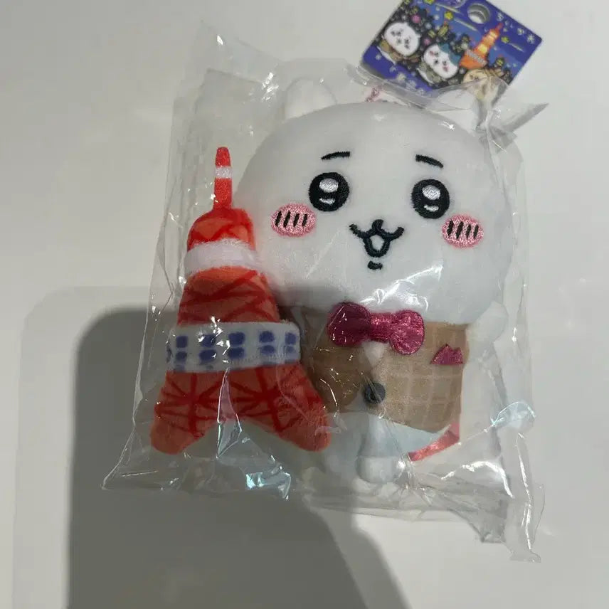 [BUNJANG] Chiikawa Tokyo Tower Keyring Doll (New) / 치이카와 도쿄타워 키링 인형 새상품