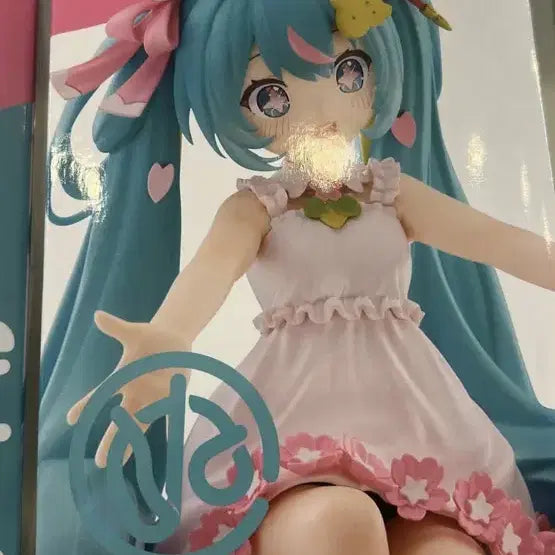 [BUNJANG] Hatsune Miku Figure / 새상품 하츠네미쿠 피규어 판매합니다.