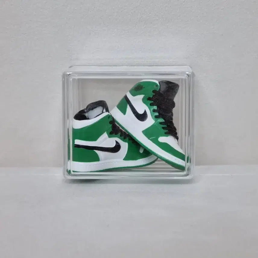 [BUNJANG] Nike Shoe Miniature Figure (Green) / 나이키 신발 미니어쳐 피규어(그린)