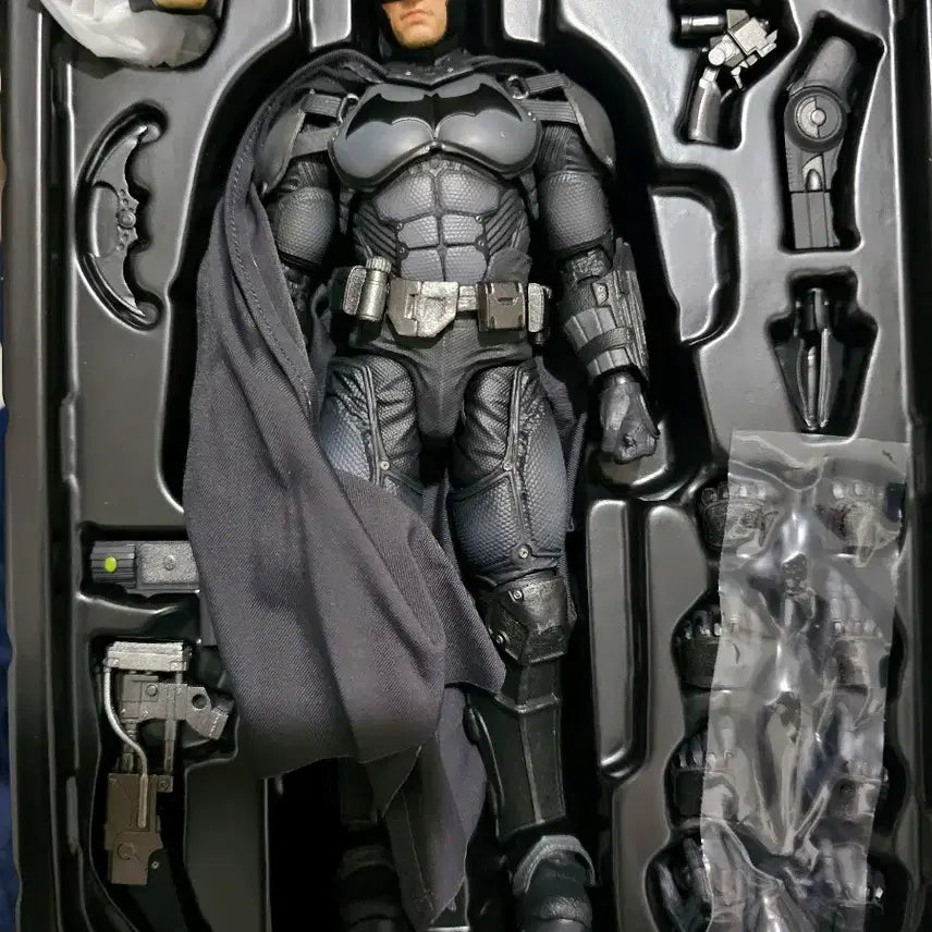 [BUNJANG] Inart Batman: Arkham Origins Standard Version Figure (Unsealed) / 인아트 inart 배트맨 아캄 오리진 스탠다드 버전 피규어 개봉 택포!