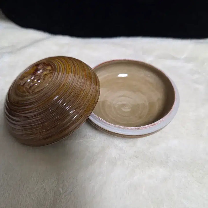 [BUNJANG] Nabesima Gama Incense Container / 일본 나베시마가마 향합