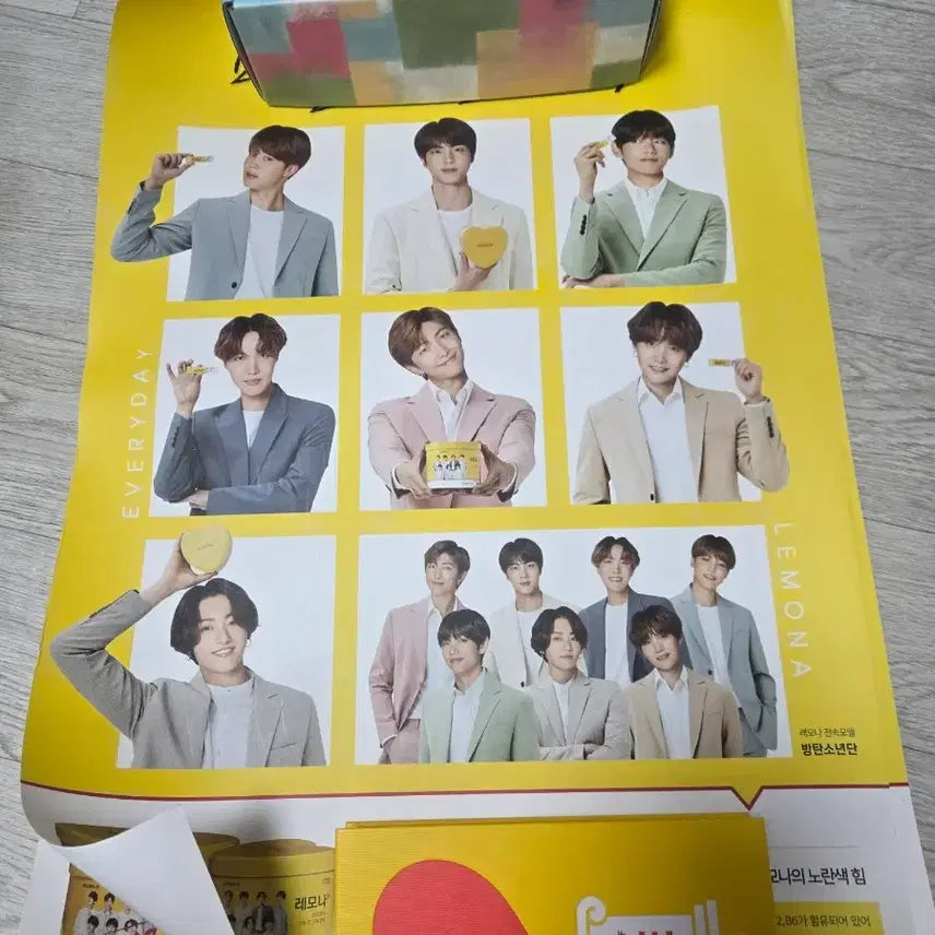[BUNJANG] BTS Lemona Can + Fan + Photocard Set / BTS 레모나 캔 + 부채 + 포토카드 세트