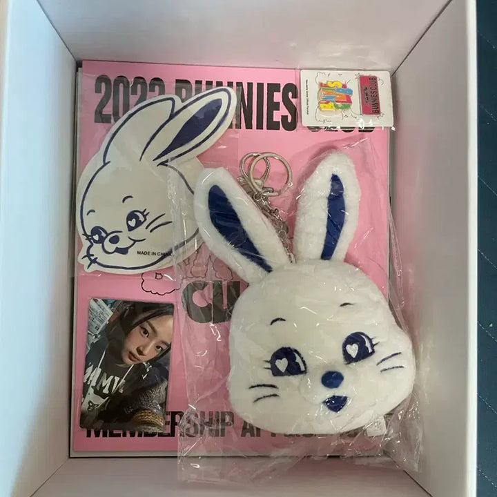 [BUNJANG] NewJeans Bunnies Club Fanclub Kit 2023 / 2023 뉴진스 버니즈클럽 팬클럽 키트