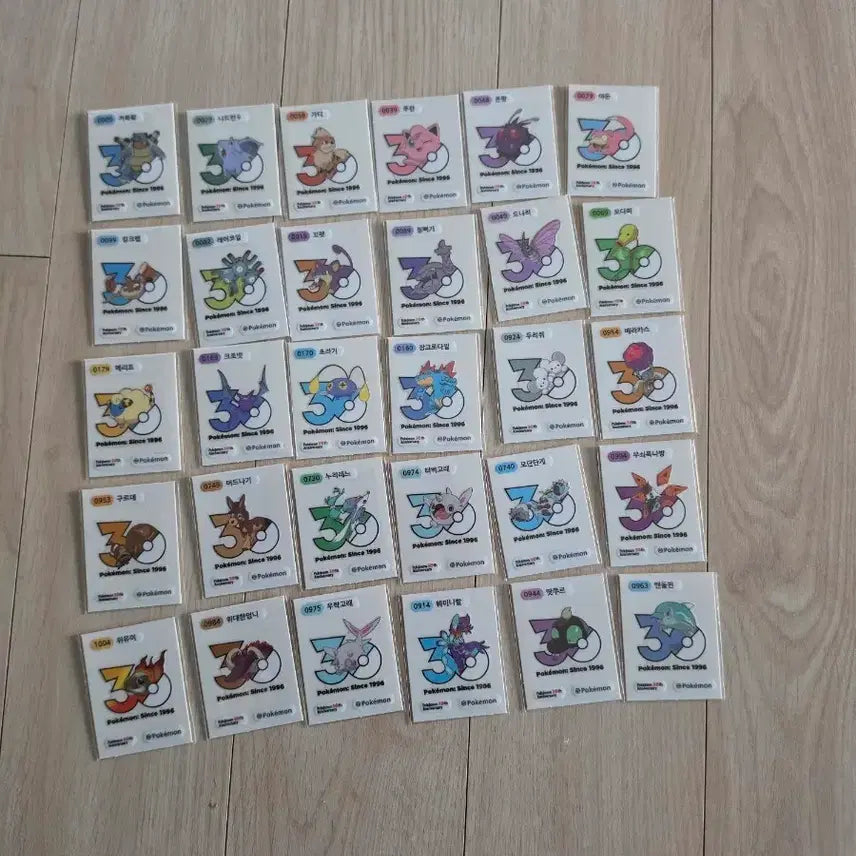 [BUNJANG] Pokemon Sticker Collection 30th Anniversary New Logo Seal Set (30 Types) / 포켓몬 띠부씰 30주년기념  1013종중 신규 로고씰 30종 일괄판매합니다